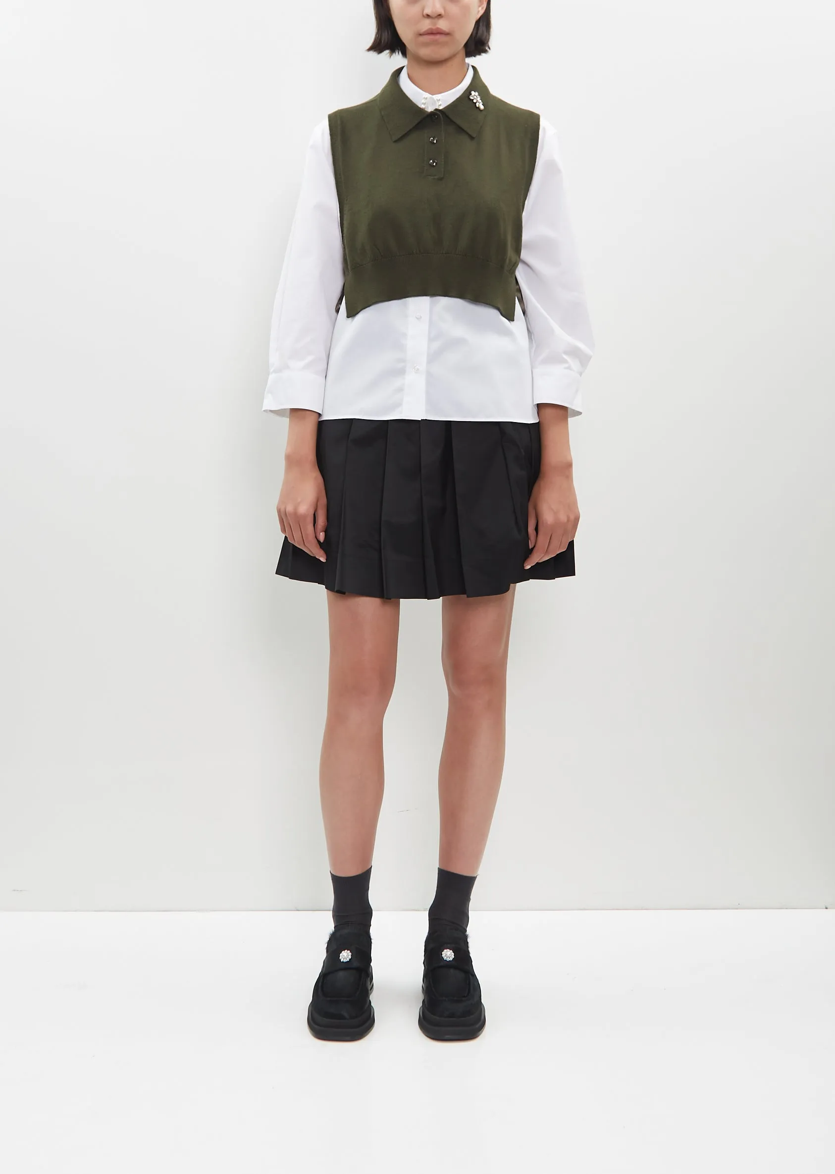 Embellished Tie Knit Collared Bib — Moss