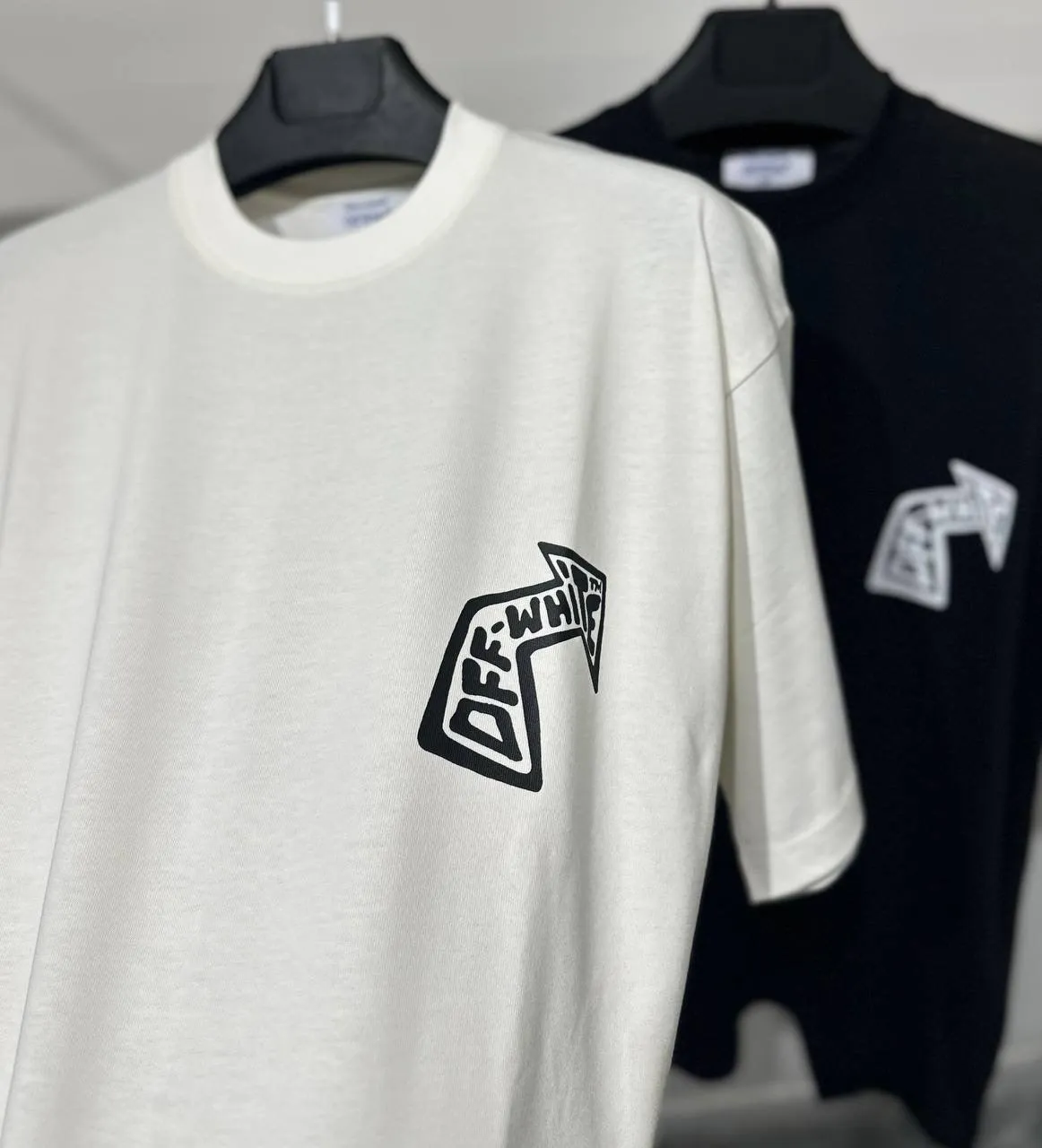 GoatLv® - OFF WHITE T-Shirt 001