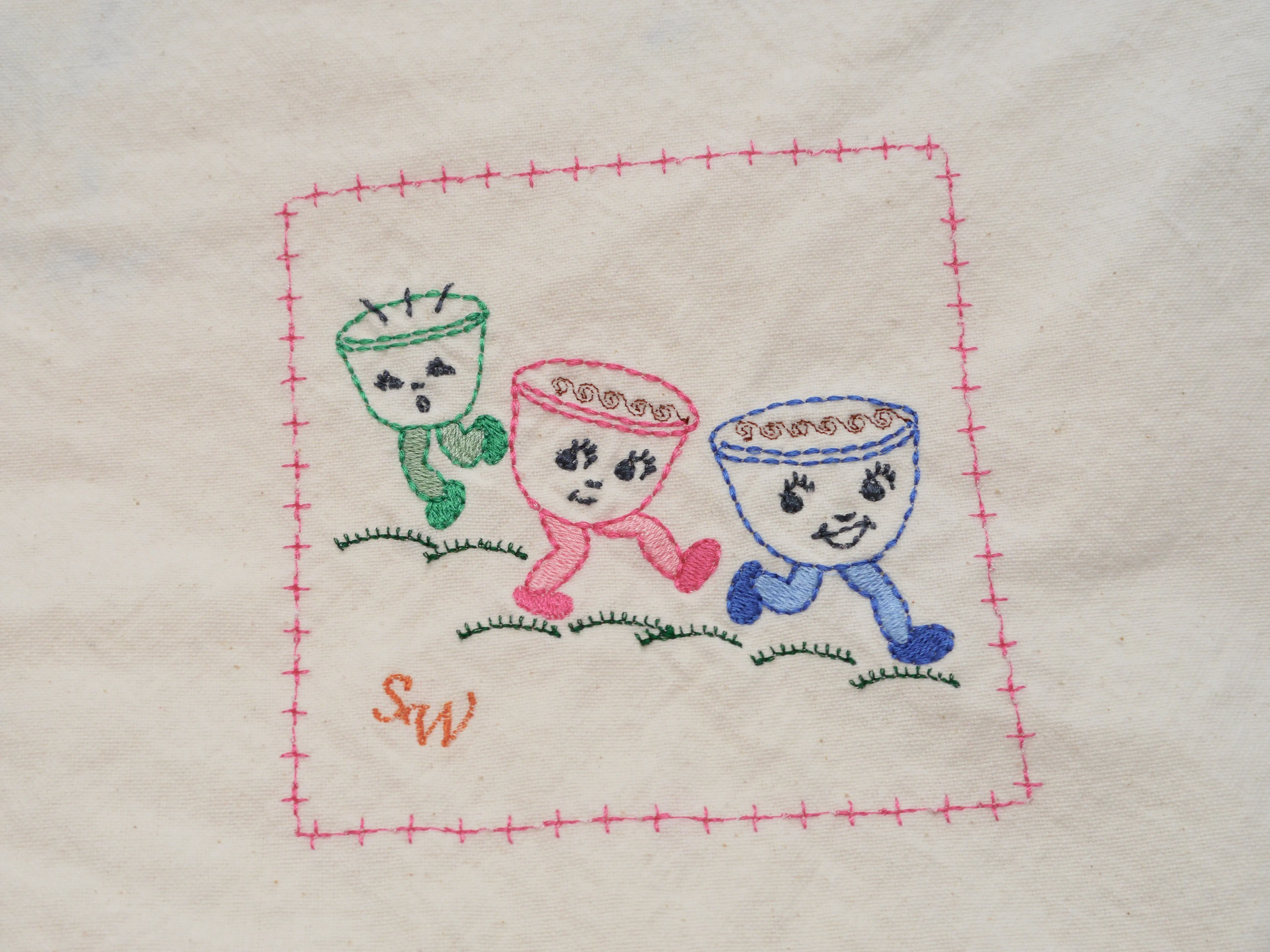 Vintage Style Kitchen Towel Embroidered Dancing Cups | stitchywoman.net